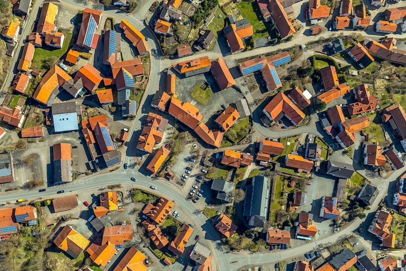 Aerial view, Adorf in Diemelsee in Hesse, town centre with courtyard domain, Romanesque basilica St. Johannis, dedicated to John the Baptist, fortified church. Diemelsee, district Waldeck-Frankenberg, North Hesse, Upland, Hesse, Germany, Diemelsee, DEU, Europe, birds-eyes view, aerial view, aerial photography, aerial photography, overview, overview, bird's eye view