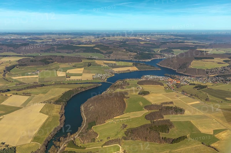 Aerial view, Heringhausen with reservoir, dam wall, hydroelectric power station and equalising reservoir existing dam Diemel dam, camping sites, in Diemelsee in Hesse. Diemelsee, district Waldeck-Frankenberg, North Hesse, Upland, Hesse, Germany, Diemelsee, DEU, Europe, birds-eyes view, aerial view, aerial photography, aerial photography, overview, overview, bird's eye view