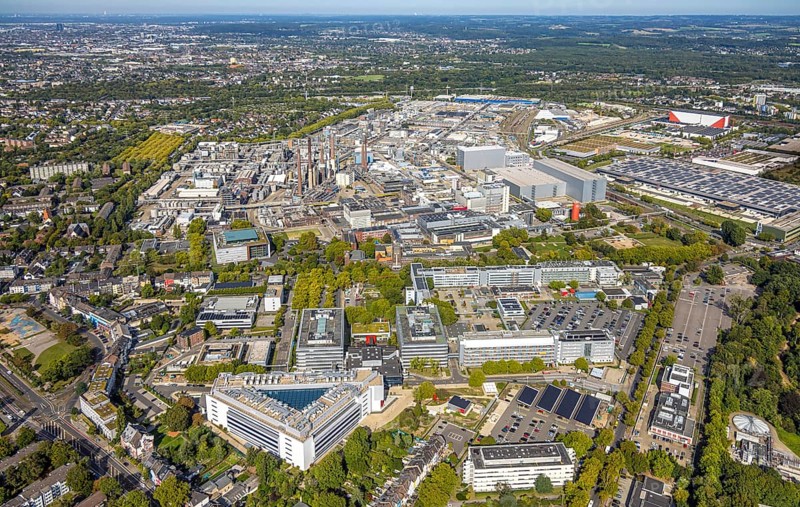 Aerial view, Henkel chemical plant area, BASF industrial area, Holthausen, Düsseldorf, Ruhr area, North Rhine-Westphalia, Germany, DE, Europe, commercial enterprise, commercial area, commercial park, commercial location, commercial use, industrial area, industrial location, aerial photograph, aerial photography, aerial photography, overview, bird's-eye view, overview