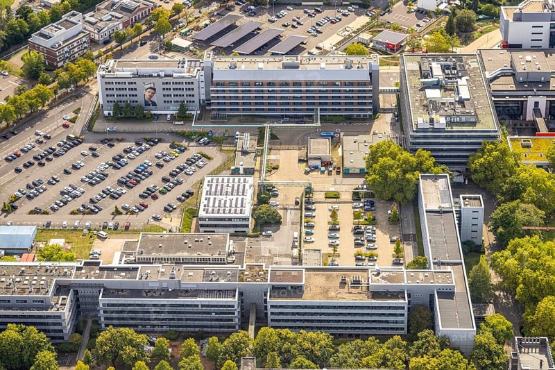 Aerial view, Henkel chemical plant area, industrial area, Holthausen, Düsseldorf, Ruhr area, North Rhine-Westphalia, Germany, DE, Europe, commercial enterprise, commercial area, commercial park, commercial site, commercial use, industrial area, industrial site, aerial photograph, aerial photography, aerial photography, overview, bird's-eye view, bird's-eye view, overview