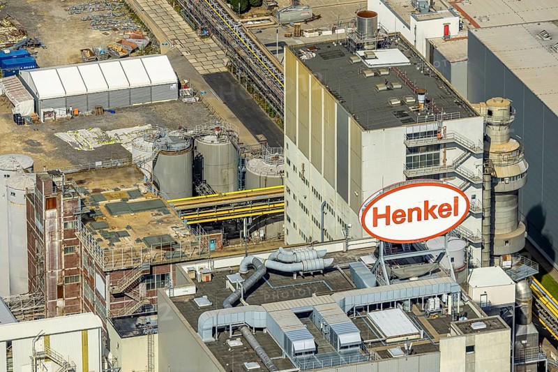Aerial view, Henkel AG chemical plant site, Holthausen, Düsseldorf, Rhineland, North Rhine-Westphalia, Germany, DE, Europe, commercial enterprise, commercial area, commercial area, commercial property, commercial site, commercial use, industrial area, industrial site, aerial photograph, aerial photography, aerial photography, overview, bird's-eye view, overview