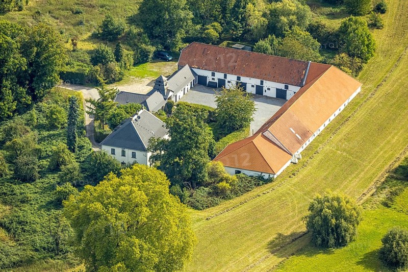 Aerial photo, Schlossmeierhof, Himmelgeist, Düsseldorf, Ruhr area, North Rhine-Westphalia, Germany, DE, Europe, event location, estate, aerial photography, aerial photography, aerial photography, castle, Schloss Meierhof, overview, bird's-eye view, birds-eyes view, overview