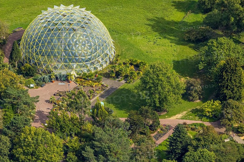 Aerial view, Botanical Garden and Dome Greenhouse, Bilk, Düsseldorf, Ruhr area, North Rhine-Westphalia, Germany, Botanical Garden, DE, Europe, garden, greenhouse, aerial view, aerial photography, aerial photography, overview, bird's-eye view, overview