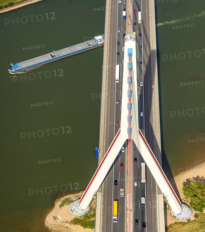 Aerial view, Fleher Bridge with bridge pylon over the river Rhine, inland navigation, motorway A46, Flehe, Düsseldorf, Ruhr area, North Rhine-Westphalia, Germany, motorway, bridge, DE, Europe, aerial view, aerial photography, aerial photography, ship, cable-stayed bridge, road traffic, overview, bird's-eye view, overview