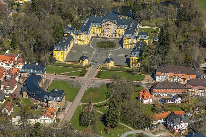 Aerial view, Residenzschloß Bad Arolsen, Schloss Bad Arolsen, WELCOME HOTEL BAD AROLSEN, Bad Arolsen, Landkreis Waldeck-Frankenberg, Hesse, Germany, DEU, Europe, birds-eyes view, aerial photography, aerial photography, overview, overview, bird's eye view