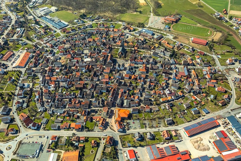 Aerial view, old town of Volkmarsen and Catholic parish of St Marien, St Marien church, Volkmarsen in Volkmarsen, district Waldeck-Frankenberg, Hesse, Germany, Volkmarsen, DEU, Europe, birds-eyes view, aerial photography, aerial photography, overview, bird's eye view