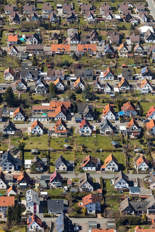 Aerial view, residential area with detached houses Danziger Straße and Friedensstraße in Korbach. district town Korbach, district Waldeck-Frankenberg in Hesse, Germany, district town Korbach, Europe, birds-eyes view, aerial view, aerial photography, aerial photography, overview, bird's eye view