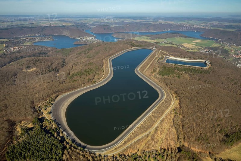 Aerial view, Edertal reservoir, hydro battery, energy storage, Affoldern in Edertal, Waldeck-Frankenberg district in North Hesse, Hesse, Germany, Edertal, DEU, Europe, birds-eyes view, aerial view, aerial photography, aerial photography, overview, bird's eye view
