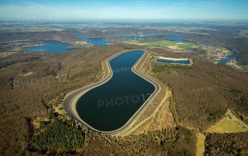 Aerial view, Edertal reservoir, hydro battery, energy storage, Affoldern in Edertal, Waldeck-Frankenberg district in North Hesse, Hesse, Germany, Edertal, DEU, Europe, birds-eyes view, aerial view, aerial photography, aerial photography, overview, bird's eye view