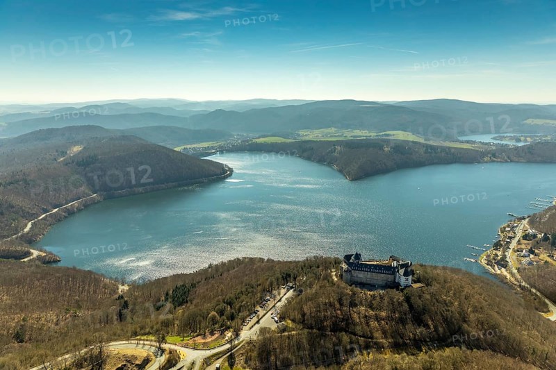 Aerial view, Waldeck with the castle-like castle complex Schloss Waldeck in Waldeck with the Edersee in the background in Hesse. Waldeck, Waldeck Castle on the Eder, Hesse, Germany, Waldeck, DEU, Europe, birds-eyes view, aerial view, aerial photography, aerial photography, overview, bird's-eye view