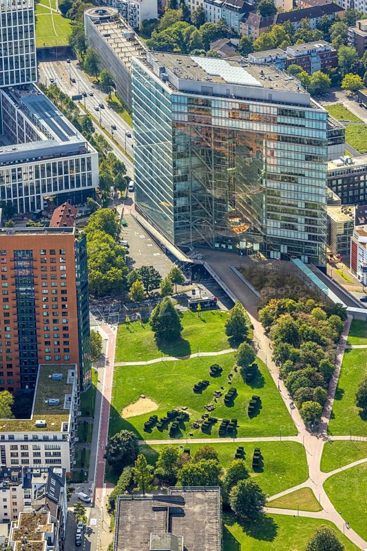 Aerial view, office building Stadttor and BürgerPark, Unterbilk, Düsseldorf, Ruhr area, North Rhine-Westphalia, Germany, DE, Europe, aerial view, aerial photography, aerial photography, overview, bird's-eye view, overview