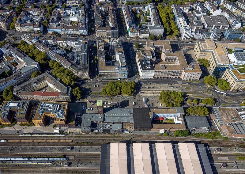 Aerial view, station building, station forecourt, main station, Konrad-Adenauer-Platz, city centre, Düsseldorf, Ruhr area, North Rhine-Westphalia, Germany, DE, Europe, aerial view, aerial photography, aerial photography, overview, bird's-eye view, overview