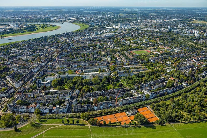 Aerial view, residential area local view district Niederkassel and Oberkassel, district sports facility Oberkassel, Tennis-Club Düsseldorf Grün-Weiß e.V. 1920 tennis courts, Niederkassel, Düsseldorf, Ruhr area, North Rhine-Westphalia, Germany, DE, Europe, football, football pitch, football stadium, property tax, real estate, aerial view, aerial photography, aerial photography, sports facility, sports field, tennis, tennis facility, tennis court, tennis courts, tennis club, terrace, overview, bird's eye view, residential area, living and life, residential area, quality of life, residential neighbourhood, housing estate, residential area, birds-eyes view, overview