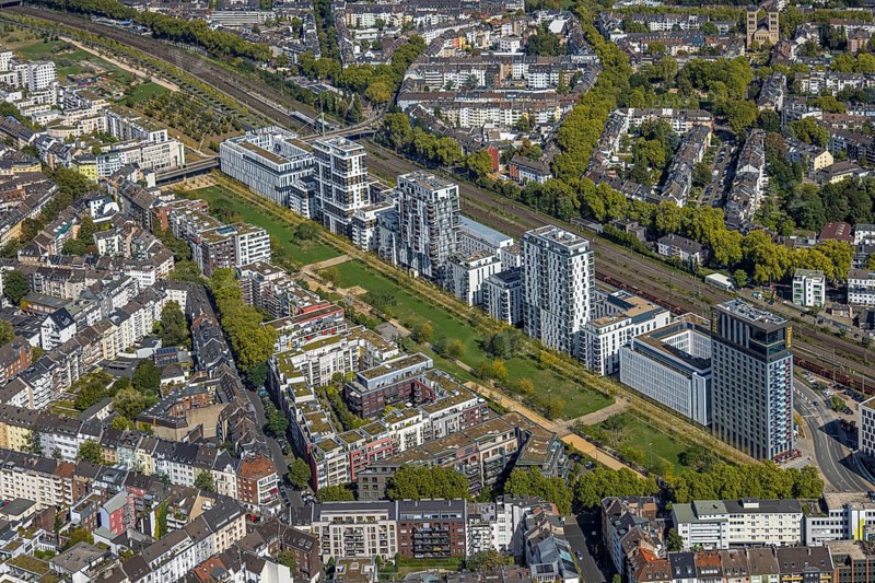 Aerial view, Le Quartier Central at Berty-Albrecht-Park, office buildings La Tete and Le Flux, high-rise residential buildings Pandion d'Or and hotels at Toulouser Allee, 25hours Hotel, H2 Hotel, Pempelfort, Düsseldorf, Ruhr area, North Rhine-Westphalia, Germany, office buildings, DE, Europe, commercial enterprise, commercial space, commercial property, commercial location, commercial use, property tax, high-rise buildings, hotel, hotel complex, hotel business, real estate, aerial view, aerial photography, aerial photography, overview, bird's-eye view, residential area, residential area and living, residential quality, residential neighbourhood, residential estate, residential district, birds-eyes view, overview