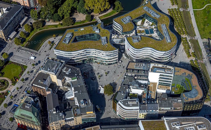 Aerial view, Kö-Bogen shopping centre, city centre, Düsseldorf, Ruhr area, North Rhine-Westphalia, Germany, DE, shopping centre, shopping mall, shopping mile, shopping square, shopping street, Europe, pedestrian zone, aerial view, aerial photography, aerial photography, shopping, shopping centre, overview, bird's-eye view, overview