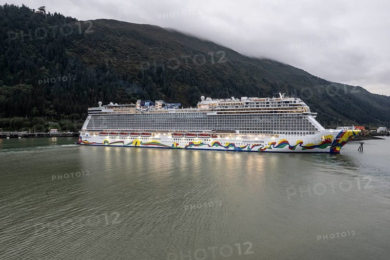 Cruise ship, Juneau, Alaska, USA
