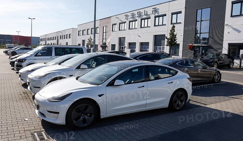 Tesla vehicles parked at the Tesla Centre Berlin Schönefeld, 28.09.2025, Schönefeld, Brandenburg, Germany