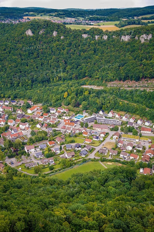 View of Honau, houses, streets, buildings, trees, outdoor swimming pool, Honau, municipality of Lichtenstein, Baden-Württemberg, Germany