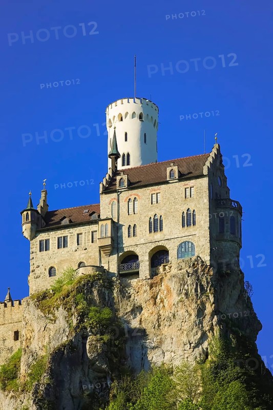 Lichtenstein Castle, fairytale castle of Württemberg, romantic fairytale castle on the eaves of the Swabian Alb, historicism, architecture, new building 1840-1842, according to plans by the architect Carl Alexander Heideloff, 19th century, Honau, municipality of Lichtenstein, Baden-Württemberg, Germany