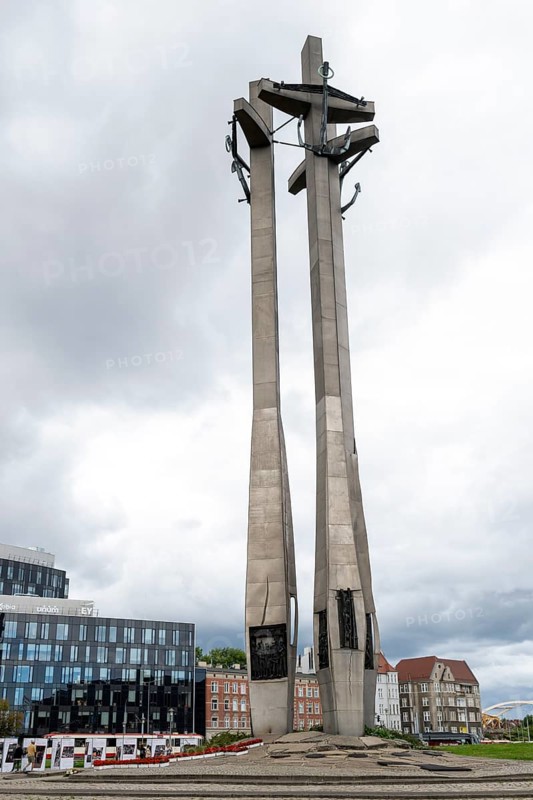 Memorial to the fallen shipyard workers 1970, Gdansk, Gdansk, Poland