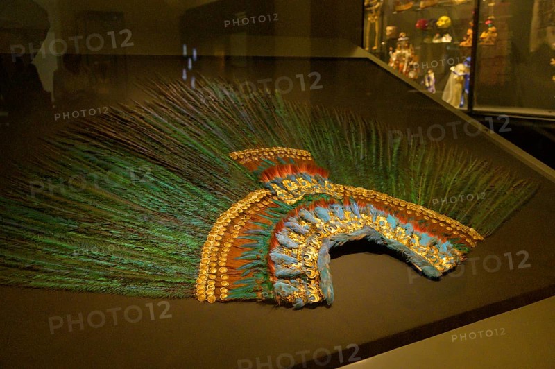 Weltmuseum Wien, art museum, exhibition object, feather headdress, Mexico, Aztecs, Vienna