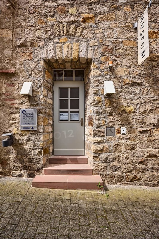 Museum for town history and folklore, sandstone building, town museum, entrance, door, staircase, alley, Mühlgasse, Heppenheim, Odenwald, Bergstrasse district, Hesse, Germany