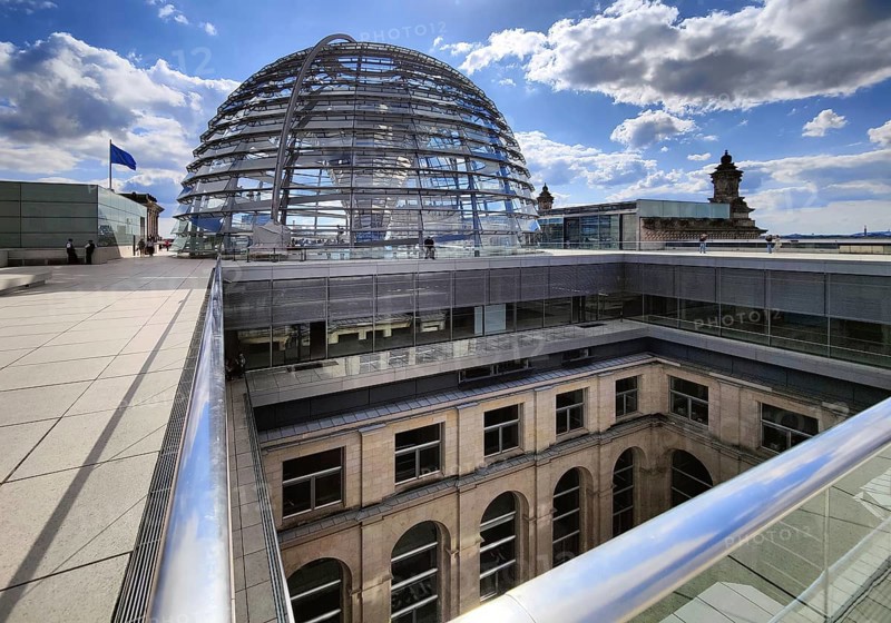 Viewing platform with a view of an inner courtyard and the Reichstag dome, government district, Berlin, Germany