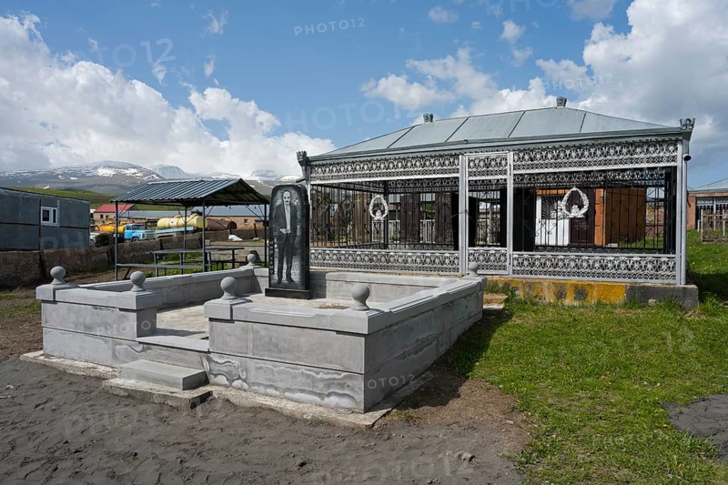 A decorated tomb next to an ornate pavilion on a green lawn, cemetery, Rya Taza, Ria Taza, Aragatsotn Province, Armenia