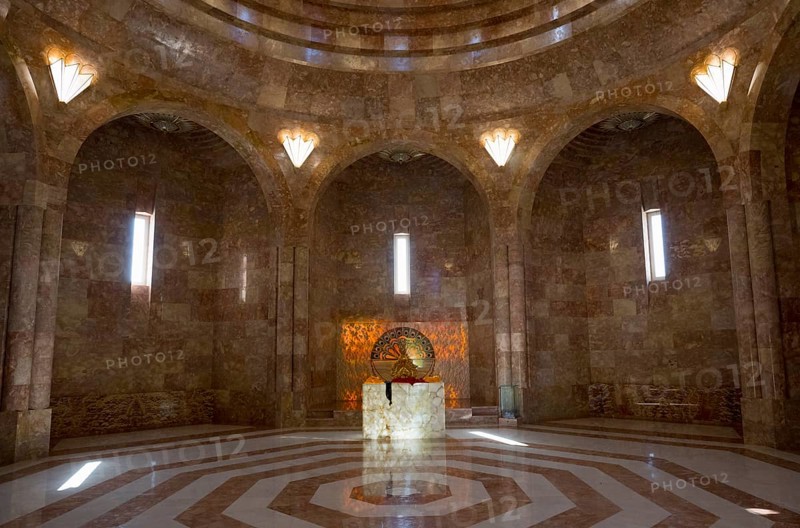 An impressive hall with a vaulted ceiling and marble floor in golden tones, light floods in through windows, Yazidi temple, Yazidi Temple, the largest Yazidi temple in the world is called Quba Mere Diwane, Aknalich, Aknalitsch, Armavir district, Armenia