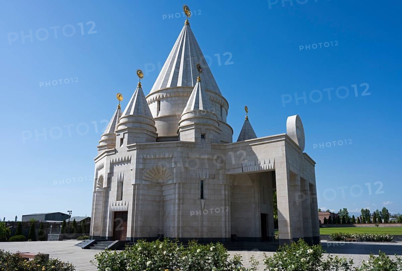 White temple with high towers and arches in front of a clear sky, Yazidi temple, Yazidi temple, the largest Yazidi temple in the world is called Quba Mere Diwane, Aknalich, Aknalich, Armavir district, Armenia