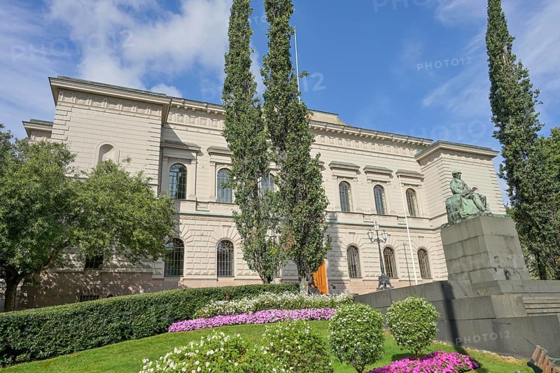 Central Bank Suomen Pankki, Johan Vilhelm Snellman Statue, Snellmaninaukio, Old Town, Helsinki, Finland