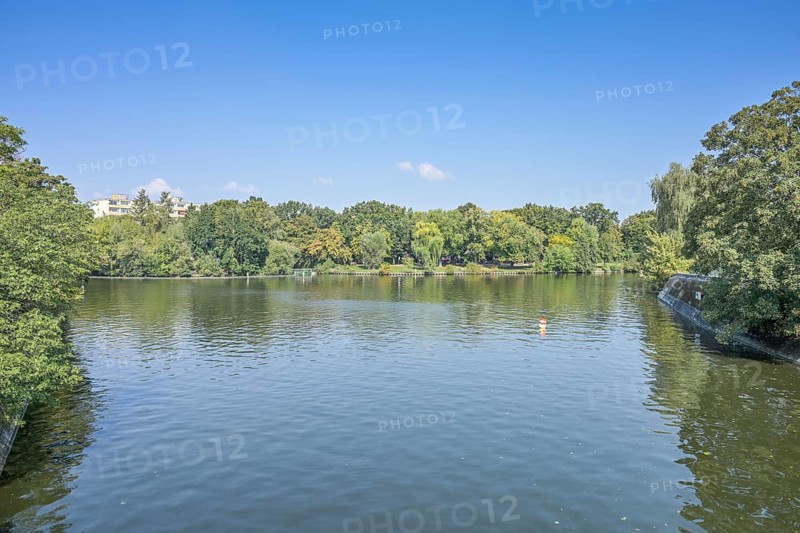 Dreiländereck, confluence Landwehrkanal, Neuköllner Schifffahrtskanal, Neukölln, Treptow, Kreuzberg, Friedrichshain-Kreuzberg, Berlin, Germany