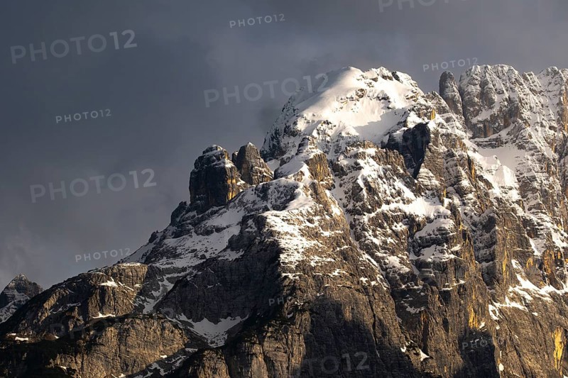 Atmospheric detailed view of the Sorapis mountain group in the evening light, Punta Sorapiss, Dolomites, South Tyrol, Italy