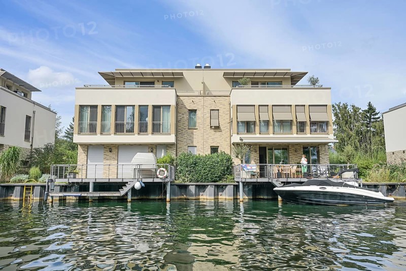 Residential buildings on Humboldt Island, Tegel harbour, Tegel, Reinickendorf, Berlin, Germany