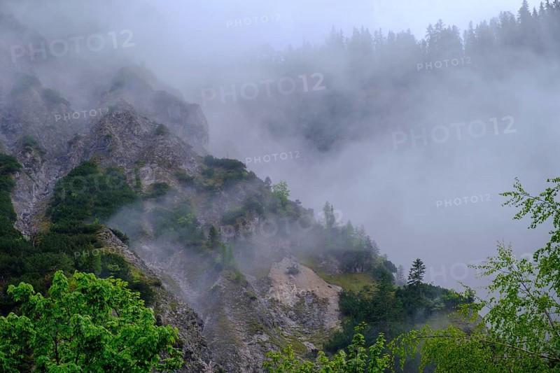 Fog, rain clouds between rocks, Gramai Alm, Karwendel, near Pertisau, Tyrol, Austria