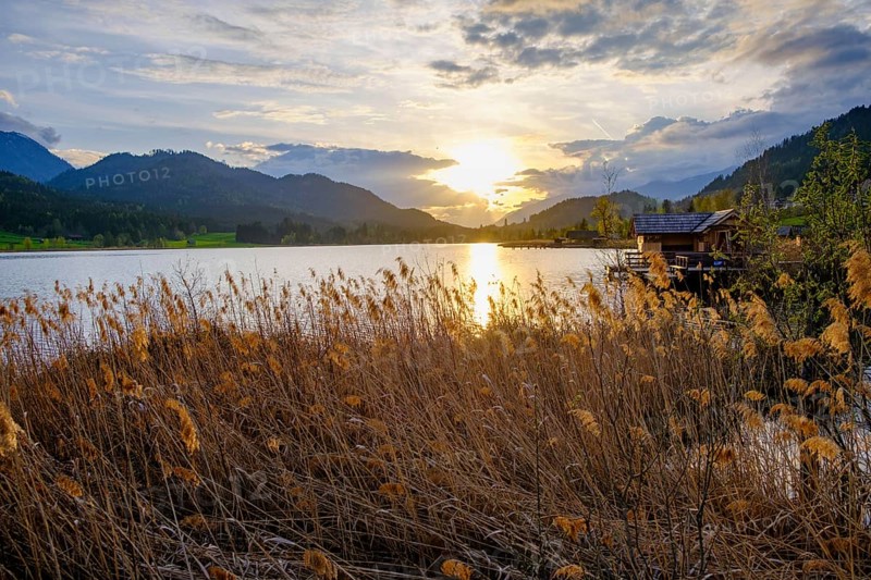 Sunset, evening mood at the Weißensee, near Techendorf, Carinthia, Austria