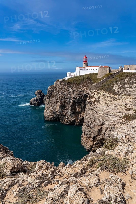 Cabo de São Vicente lighthouse, at the Cape Cabo de São Vicente, south-west tip of the European mainland, rocky coast, steep coast in the south-west of the Algarve, Portugal