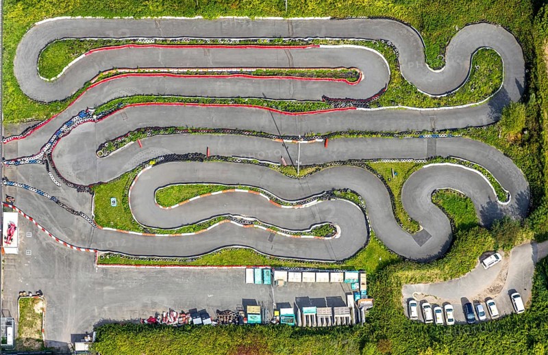 Aerial view, Kartarena Go-Kartbahn an der Thyssenstraße, Averbruch, Dinslaken, Ruhr area, North Rhine-Westphalia, Germany, DE, Europe, go-kart track, go-karting, Hanseatic city, aerial view, aerial photography, aerial photography, Lower Rhine, race track, overview, bird's-eye view, overview