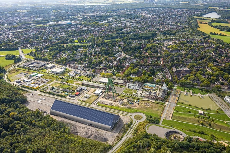 Aerial view, Bergpark Lohberg creative quarter, former colliery site and landscaping, winding tower, Oberlohberg, Dinslaken, Ruhr area, North Rhine-Westphalia, Germany, DE, Europe, Hanseatic city, creative quarter, aerial view, aerial photography, aerial photography, Lower Rhine, tower, overview, bird's eye view, colliery, birds-eyes view, former colliery, overview