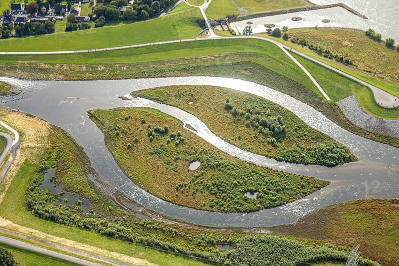 Aerial view, Emscher renaturalisation river Emscher, New Emscher estuary city border Dinslaken/Voerde with Emscher delta and river Rhine, Eppinghoven, Dinslaken, Ruhr area, North Rhine-Westphalia, Germany, DE, Emscher renaturalisation, Europe, Hanseatic city, aerial view, aerial photography, aerial photography, Lower Rhine, overview, bird's-eye view, bird's-eye view, overview