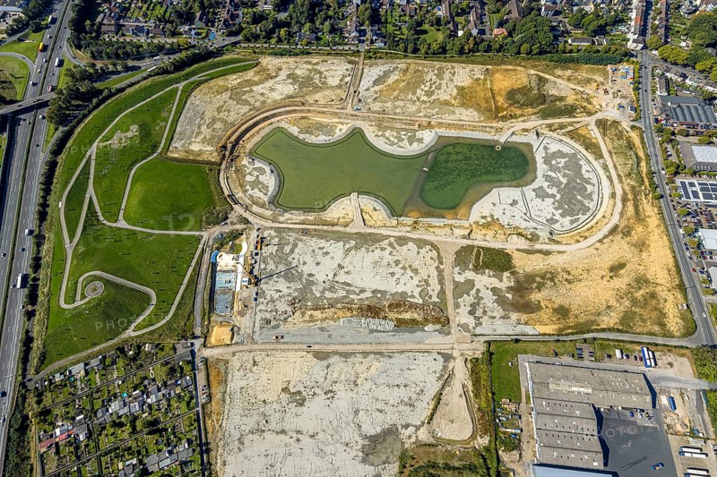 Aerial view of the former harness racing track Recklinghausen, on the A2 motorway, with northern tangent of Blitzkuhlenstraße, König-Ludwig, Recklinghausen, Ruhr area, North Rhine-Westphalia, Germany