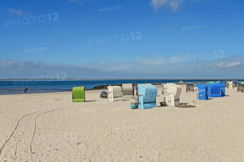 Guarded bathing beach at Utersum, Föhr, North Frisian Island, North Frisia, Schleswig-Holstein, Germany