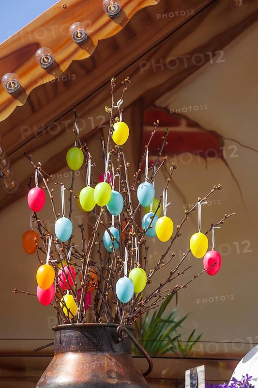 Colourful Easter eggs, decoration at the Bremer Osterwiese folk festival, Bürgerweide, Bremen, Germany