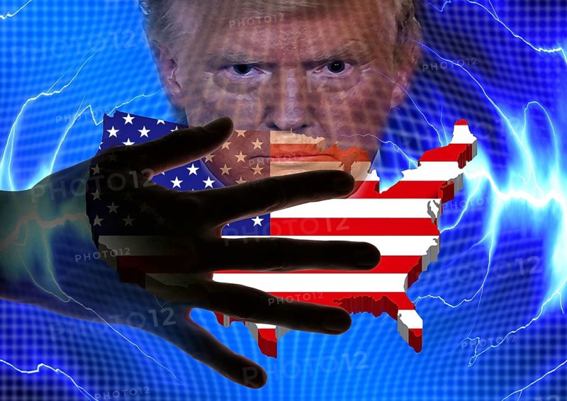 Symbolic image, governing with executive order, autocracy vs. democracy, US democracy in danger, criticism of freedom of speech, LGBT, wokeness, EU and Germany as scapegoats, industry, Donald Trump, tariff threats, Elon Musk, Mark Zuckerberg, social networks, fake news, rights broken, hate, hate speech, DSG Digital Services Act, re-election, USA, politics, announcements, vendetta, wanted dictator, Republicans, US electoral system, global danger, lies, 2nd term, global burden, Ukraine war, storm White House, Trump's election, Trump's election. term, global burden, Ukrainian war, White House storm