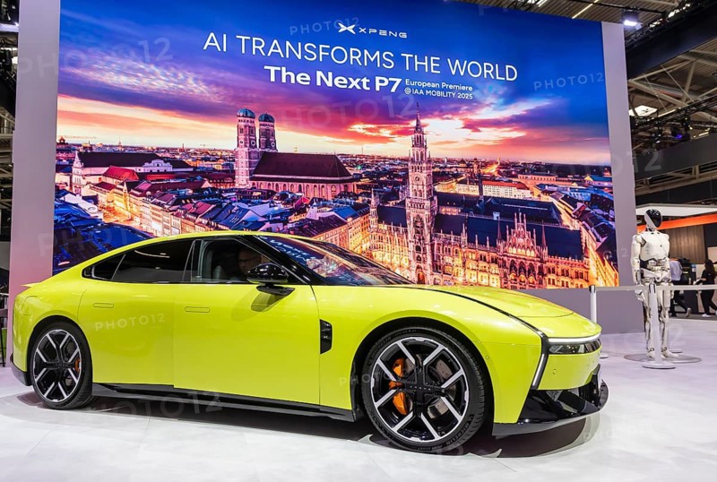 XPeng exhibition stand. With the XPeng P7, the Chinese are targeting sporty drivers. IAA MOBILITY in Munich. The motor show presents itself as a holistic mobility trade fair. Cars continue to take centre stage, however, and Chinese manufacturers are gaining ground. Munich, Bavaria, Germany