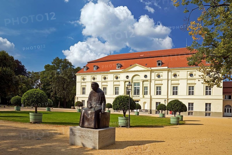 Käthe Kollwitz monument by Gustav Seitz in front of the Käthe Kollwitz Museum Berlin, theatre building, Charlottenburg Palace, Berlin, Germany
