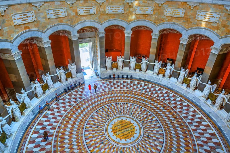 Interior of the Liberation Hall with goddesses of victory, Kelheim, Danube Valley, Lower Bavaria, Bavaria, Germany