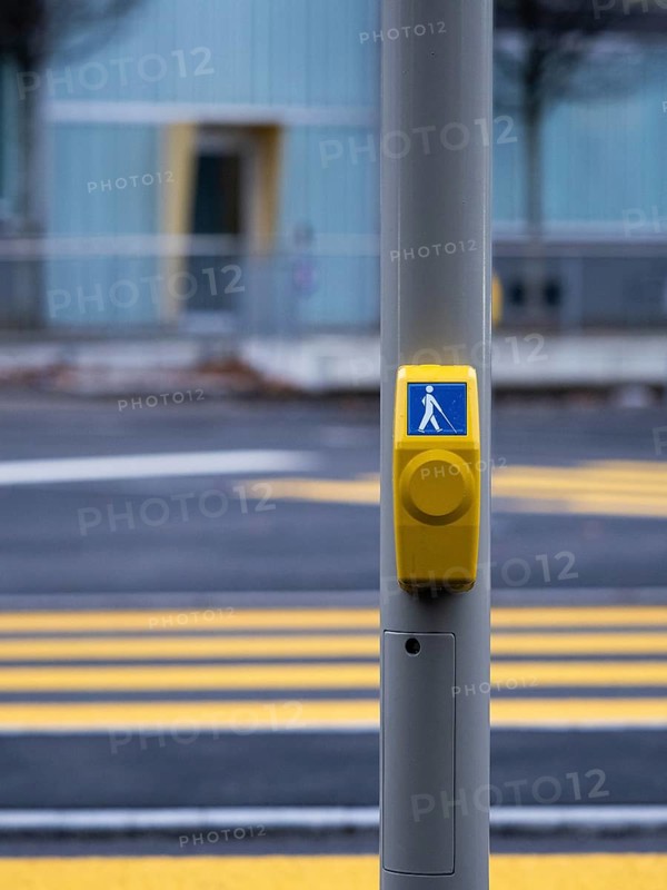 Blind, traffic light, button, help, everyday life, road traffic, traffic light for the blind, visually impaired, illustration, social, push, button, Switzerland