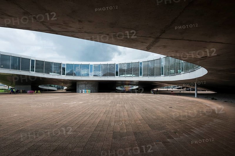 Rolex Learning Centre, SANAA architects, École polytechnique fédérale de Lausanne, EPFL, Lausanne, Switzerland