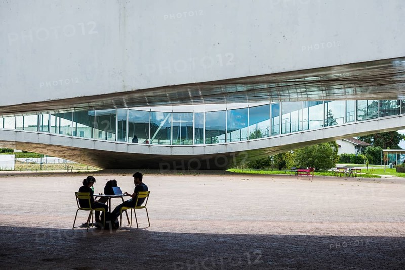 Rolex Learning Centre, SANAA architects, École polytechnique fédérale de Lausanne, EPFL, Lausanne, Switzerland